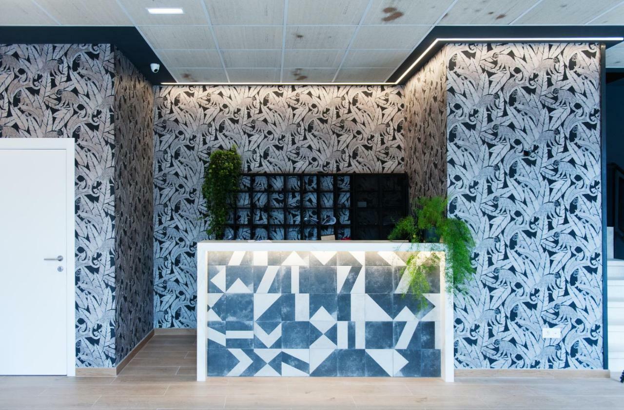 Rener Hotel Los Campones 希洪 外观 照片