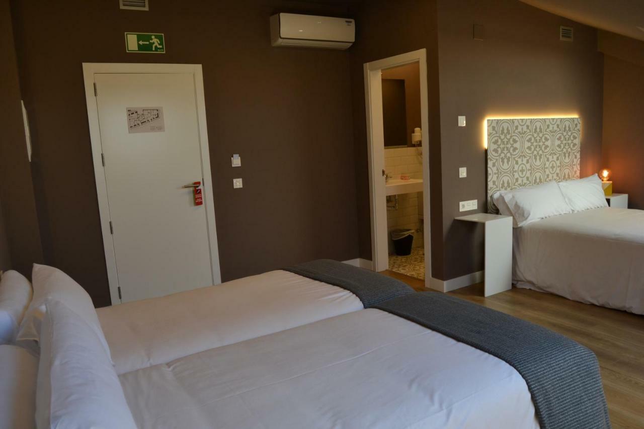 Rener Hotel Los Campones 希洪 外观 照片